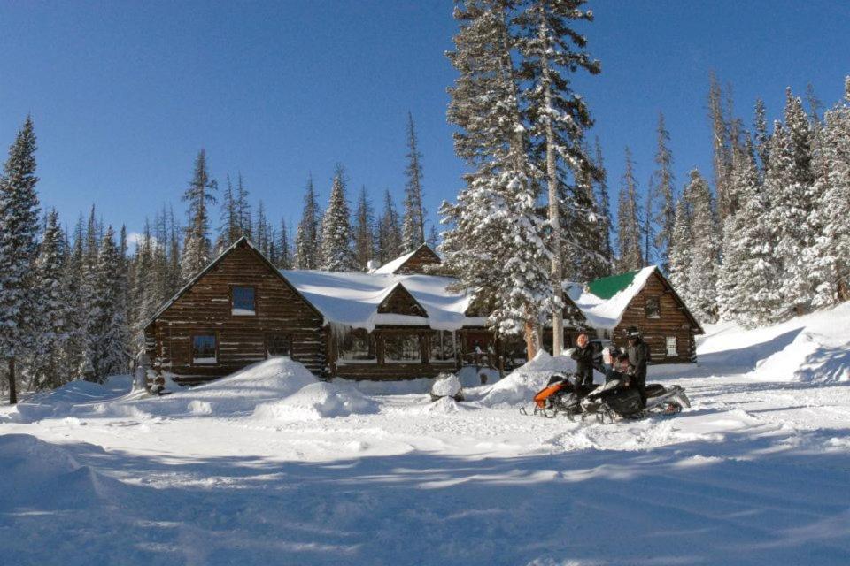 Snowy Mountain Lodge Centennial Exterior foto