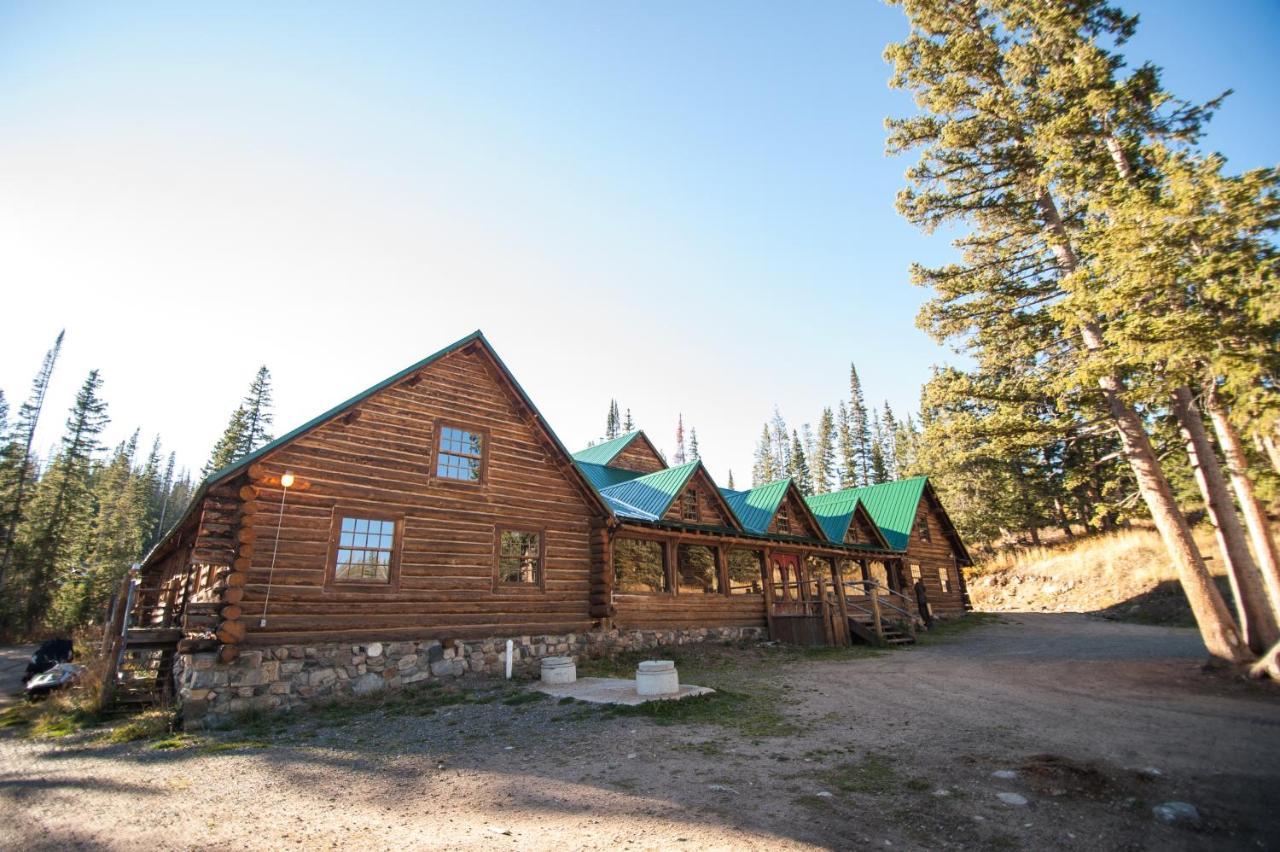 Snowy Mountain Lodge Centennial Exterior foto